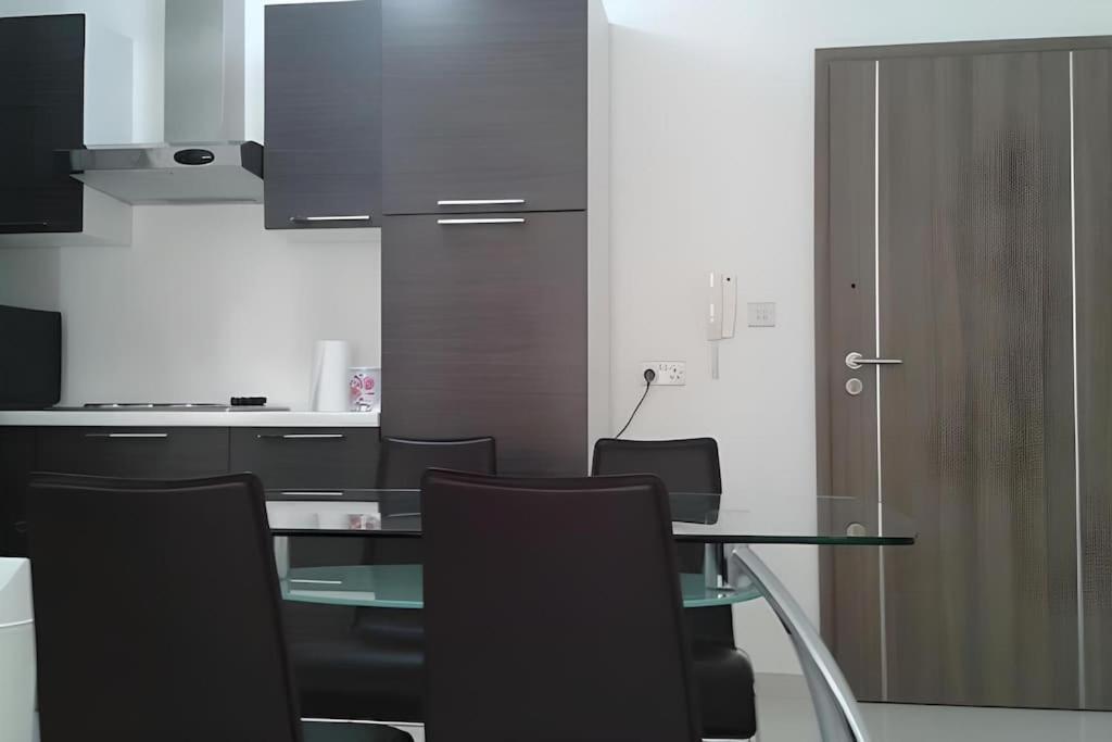 Апартаменты Hampton Court, Block C, N.2 Сент-Полс-Бей Экстерьер фото