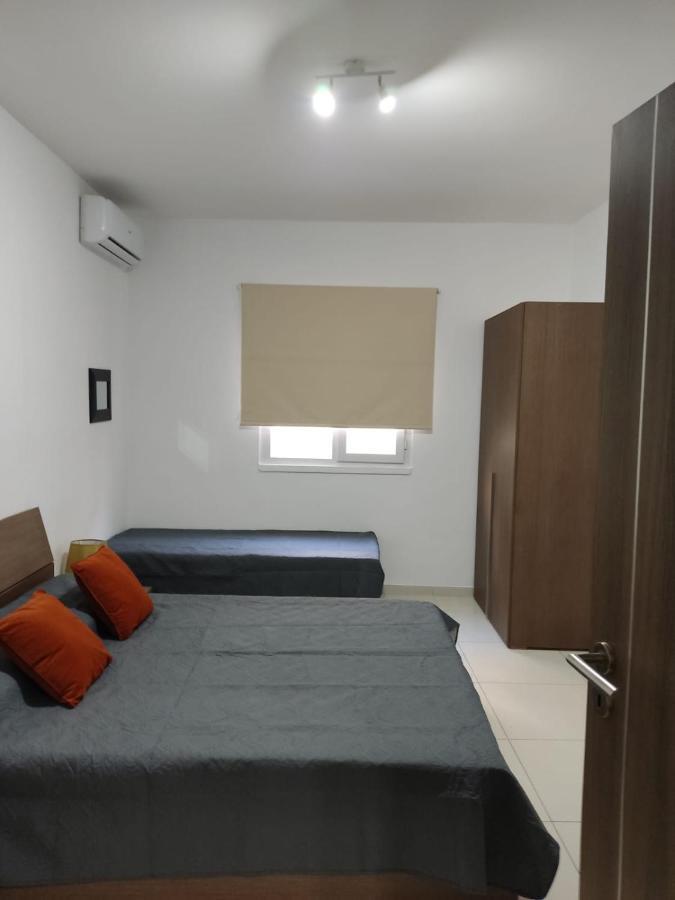 Апартаменты Hampton Court, Block C, N.2 Сент-Полс-Бей Экстерьер фото